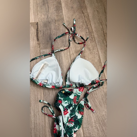 Victoria's Secret Blue Palms Tropical Print String Bikini NWT size L - Picture 10 of 11